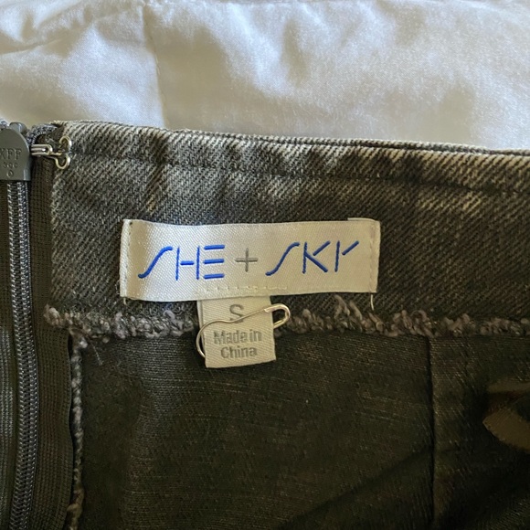 DressUp boutique faded black denim skirt - Picture 5 of 5